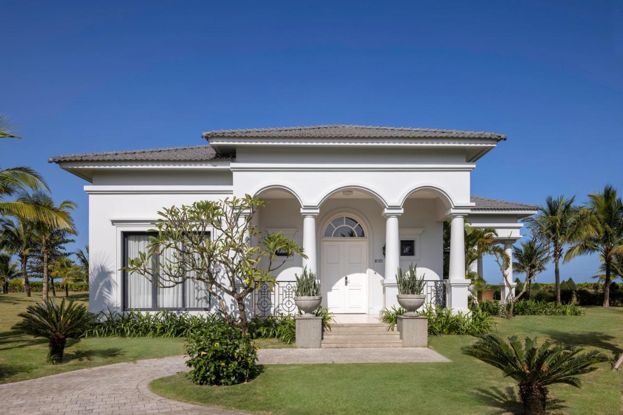 Melia Vinpearl Cua Hoi Beach Resort Cửa Lò Extérieur photo