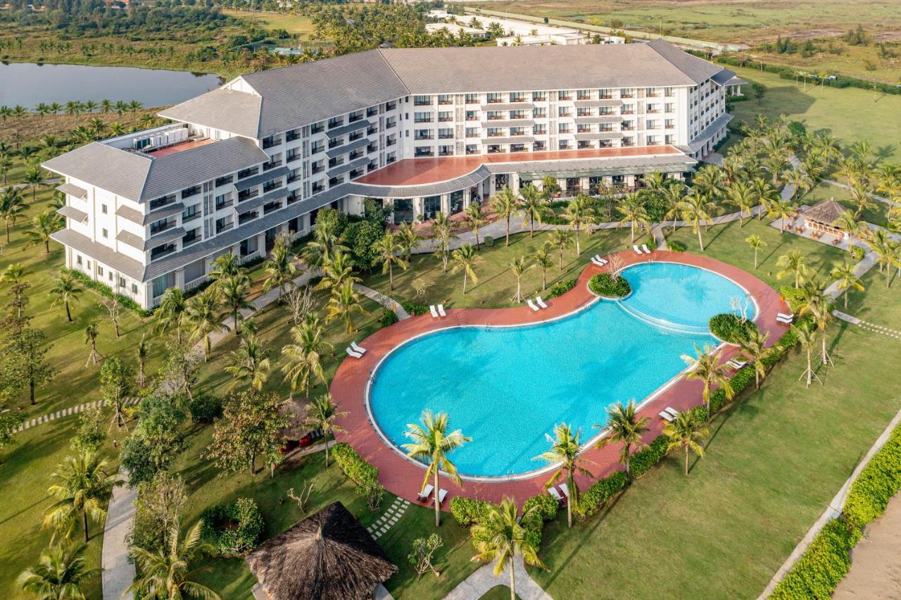 Melia Vinpearl Cua Hoi Beach Resort Cửa Lò Extérieur photo