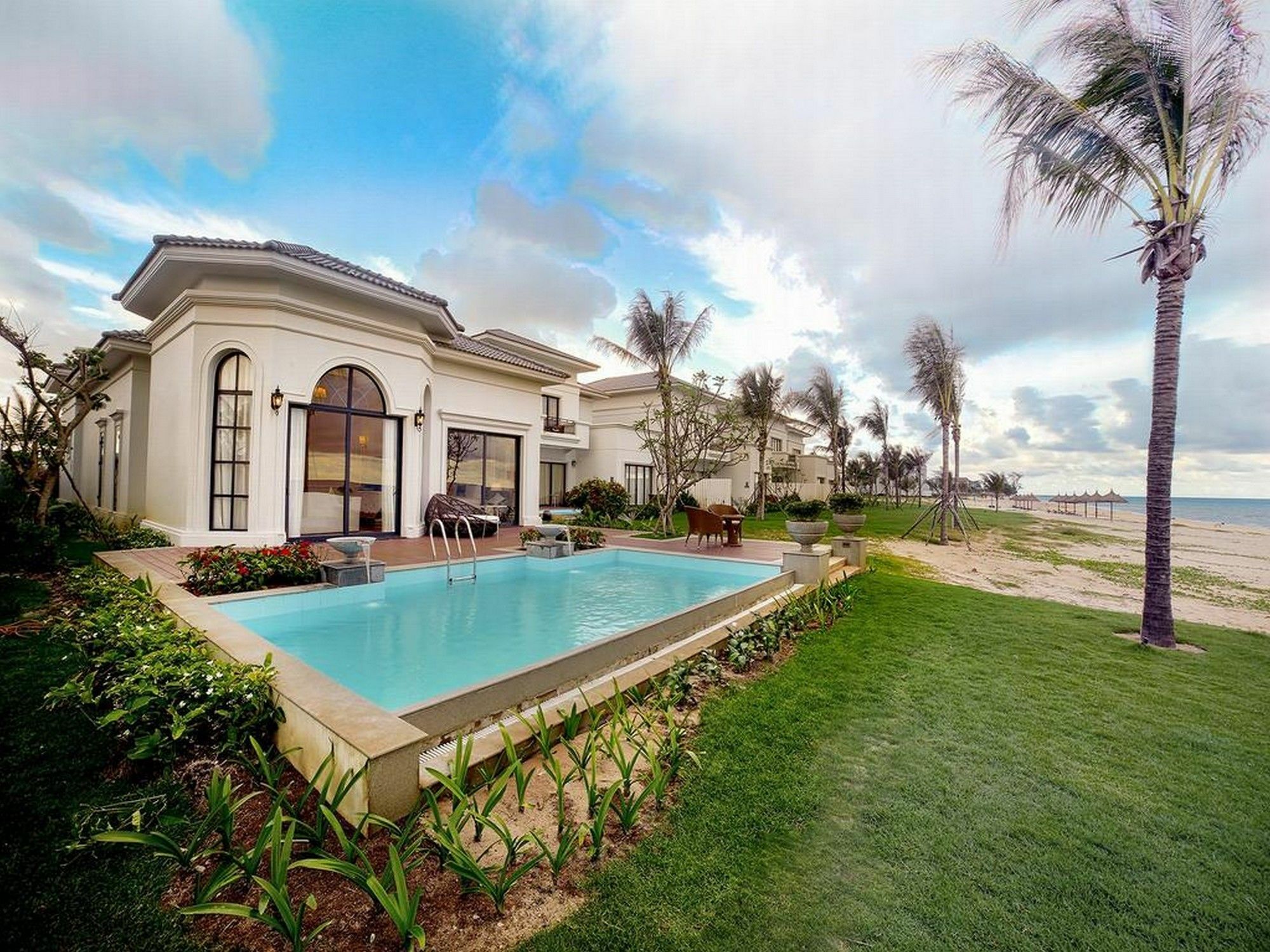 Melia Vinpearl Cua Hoi Beach Resort Cửa Lò Extérieur photo
